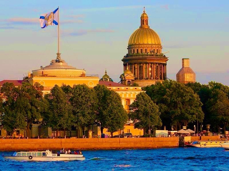 Санкт-Петербург: Кронштадт, Музей подводной археологии, Петергоф